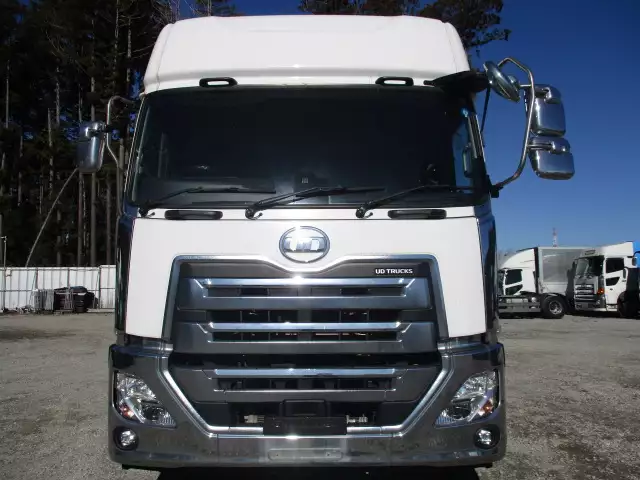 令和04年03月中古大型トラクタヘッド日産UDクオンの画像2