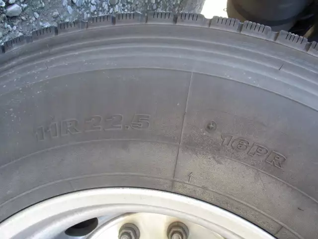 令和04年03月中古大型トラクタヘッド日産UDクオンの画像12