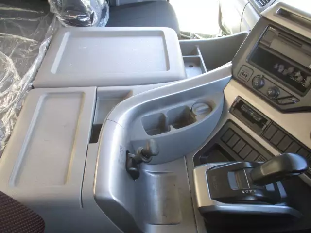 令和04年03月中古大型トラクタヘッド日産UDクオンの画像25