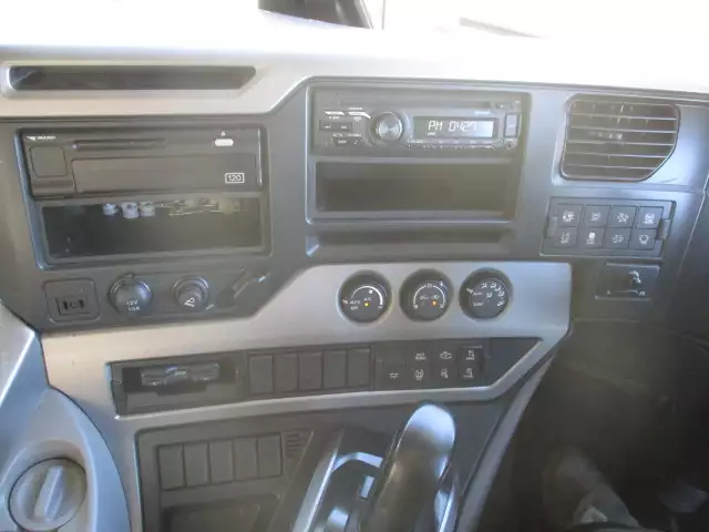 令和04年03月中古大型トラクタヘッド日産UDクオンの画像28