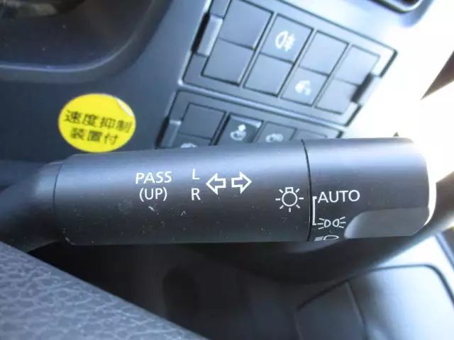 令和04年03月中古大型トラクタヘッド日産UDクオンの画像34