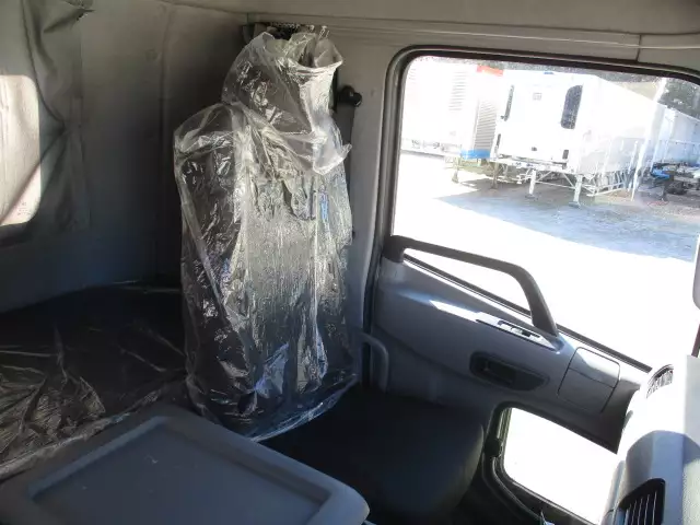 令和04年03月中古大型トラクタヘッド日産UDクオンの画像36