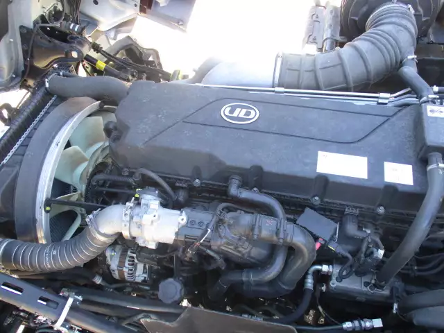 令和04年03月中古大型トラクタヘッド日産UDクオンの画像40