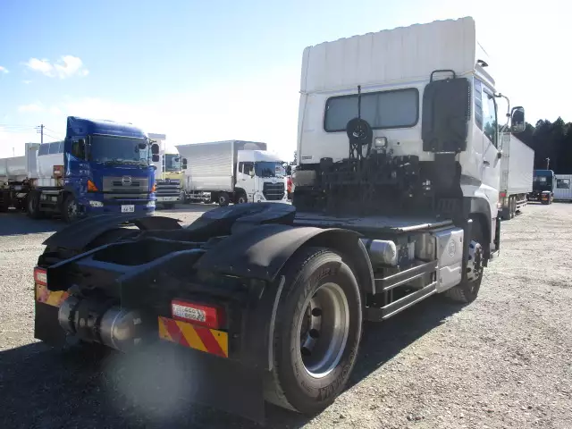 令和04年03月中古大型トラクタヘッド日産UDクオンの画像5