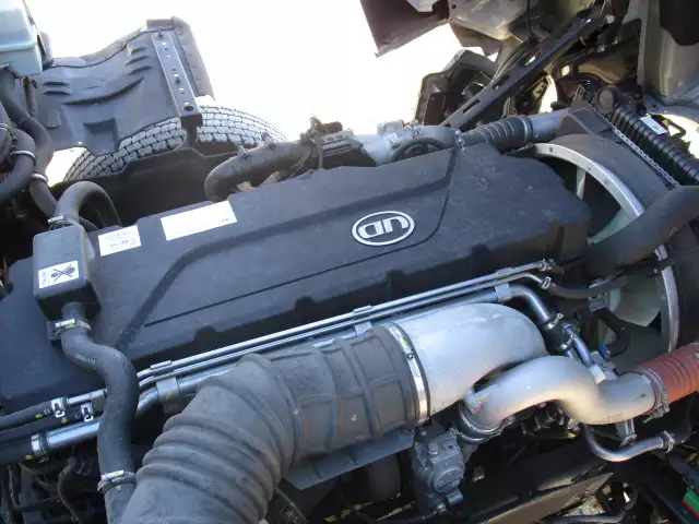 令和04年03月中古大型トラクタヘッド日産UDクオンの画像41