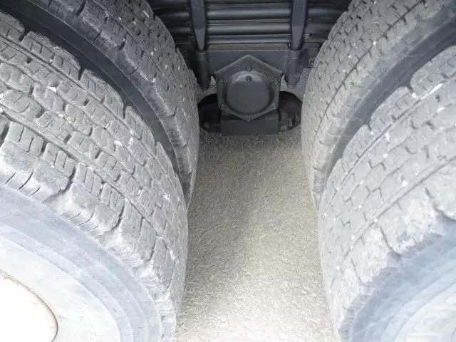 平成23年12月中古大型ダンプ日産UDクオンの画像13