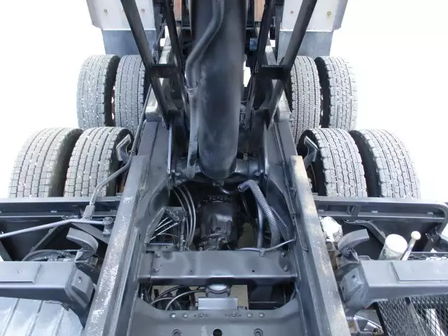 平成23年12月中古大型ダンプ日産UDクオンの画像35