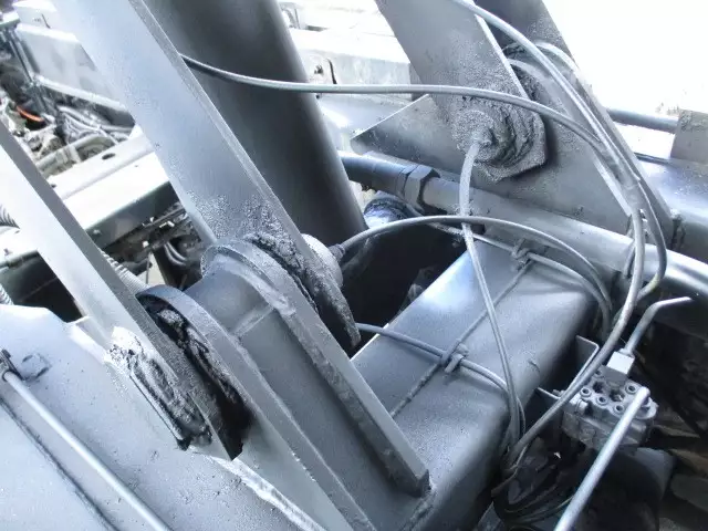 平成23年12月中古大型ダンプ日産UDクオンの画像38