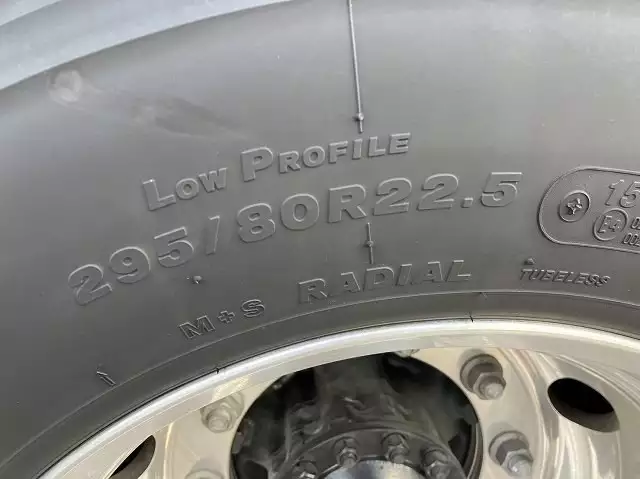 令和04年03月中古大型トラクタヘッド日産UDクオンの画像14