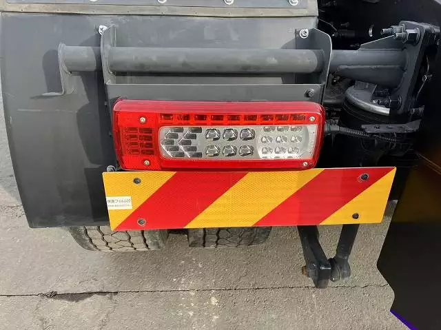 令和04年03月中古大型トラクタヘッド日産UDクオンの画像16