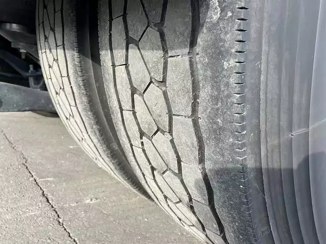 令和04年03月中古大型トラクタヘッド日産UDクオンの画像23