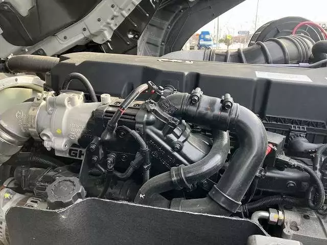 令和04年03月中古大型トラクタヘッド日産UDクオンの画像38