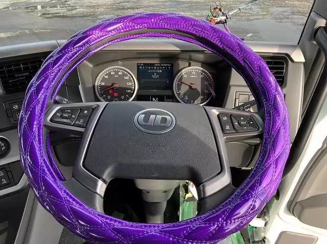 令和04年03月中古大型トラクタヘッド日産UDクオンの画像45