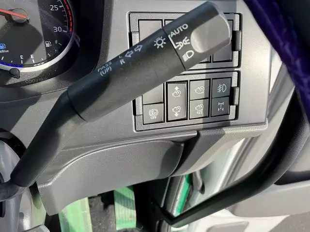 令和04年03月中古大型トラクタヘッド日産UDクオンの画像48