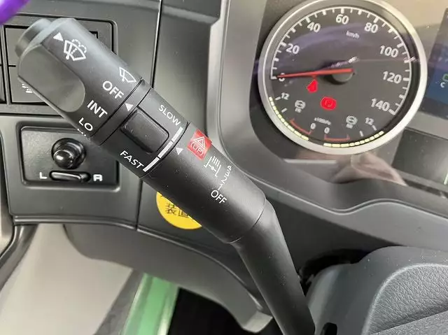 令和04年03月中古大型トラクタヘッド日産UDクオンの画像49