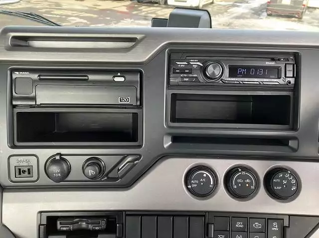 令和04年03月中古大型トラクタヘッド日産UDクオンの画像51