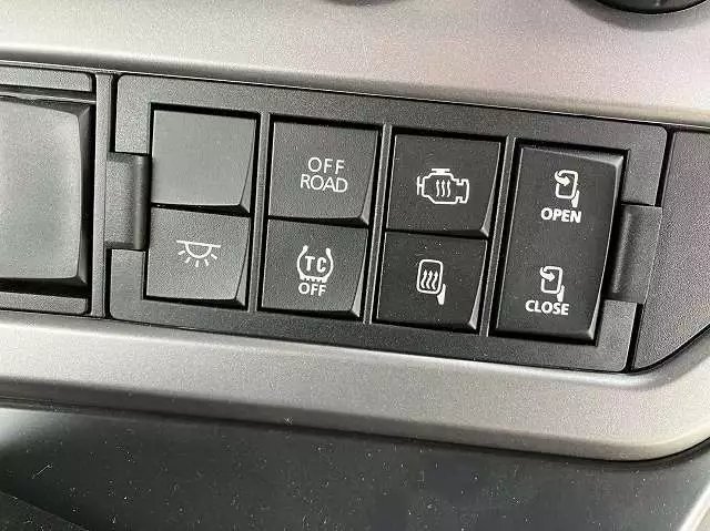 令和04年03月中古大型トラクタヘッド日産UDクオンの画像52