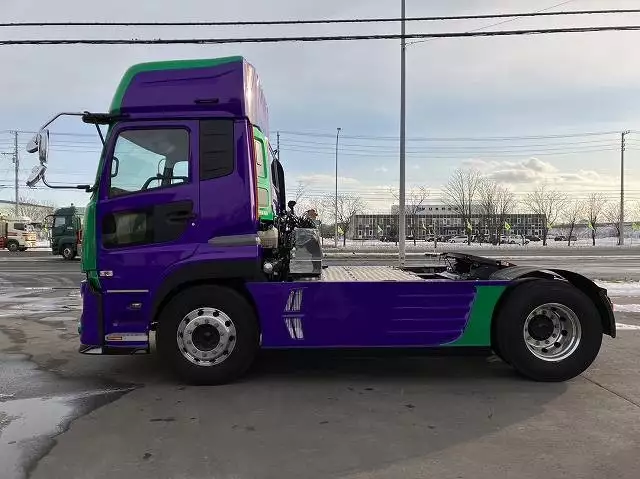 令和04年03月中古大型トラクタヘッド日産UDクオンの画像8