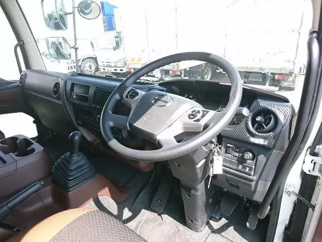 令和03年08月中古中型アルミバン・ウィング日野レンジャーの画像5