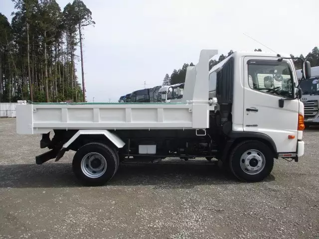 平成26年02月中古中型日野レンジャーの画像4