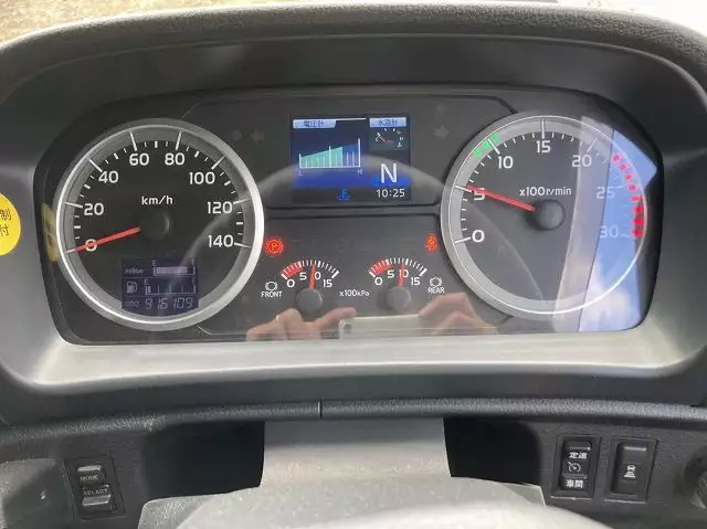 平成26年03月中古大型トラクタヘッド日野日野の画像26