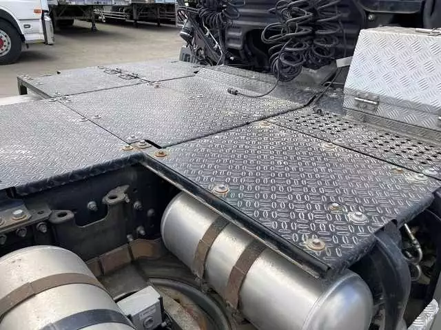 平成26年03月中古大型トラクタヘッド日野日野の画像8