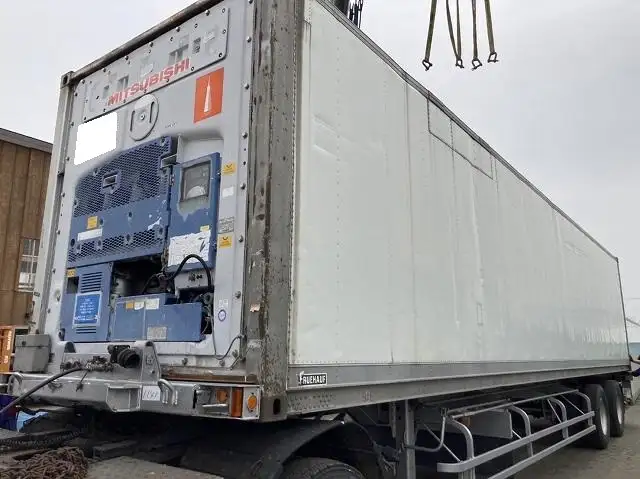 40FT冷凍コンテナ T型キーストン ラッシング2段の画像1