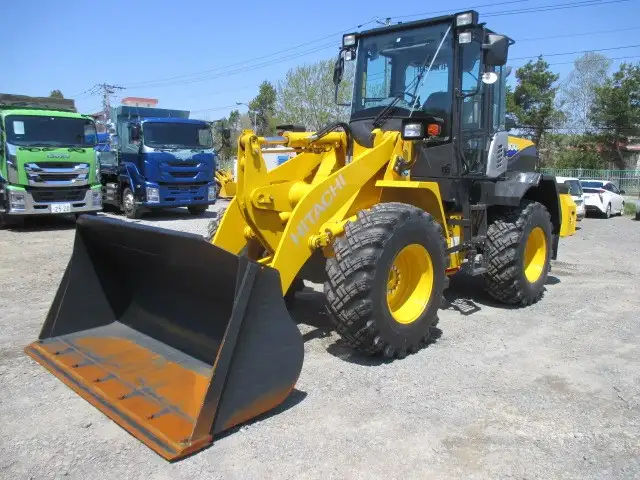 【車検付-R5年年11月迄】R3年　日立　タイヤショベル　ZW100-6  アワーメーター[881Hh]　走行距離[7116㎞]の画像1