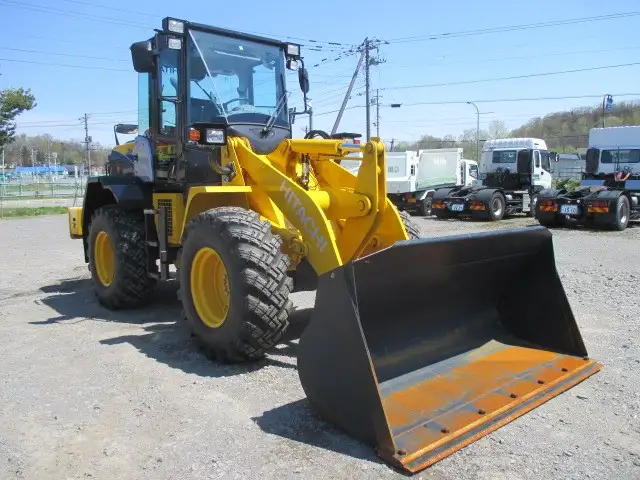 【車検付-R5年年11月迄】R3年　日立　タイヤショベル　ZW100-6  アワーメーター[881Hh]　走行距離[7116㎞]の画像3