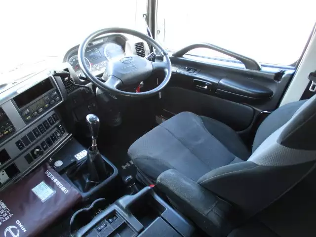 平成29年03月中古大型トラクタヘッド日野プロフィアの画像60