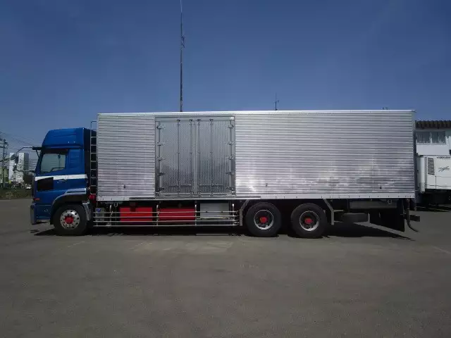 平成25年09月中古大型冷凍バン・ウィング日産UDクオンの画像5