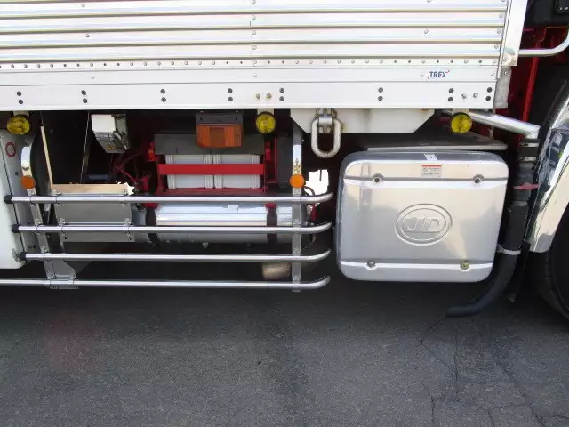 平成25年09月中古大型冷凍バン・ウィング日産UDクオンの画像8