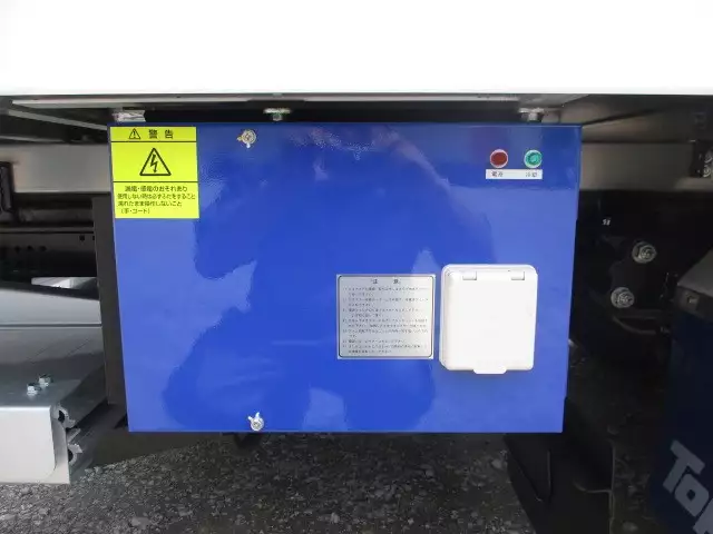 令和03年11月中古小型冷凍バン・ウィング三菱ふそう三菱の画像21