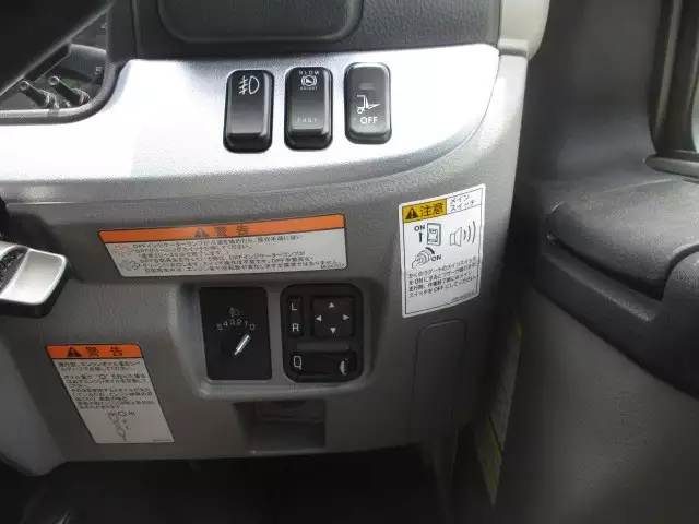 令和03年11月中古小型冷凍バン・ウィング三菱ふそう三菱の画像49