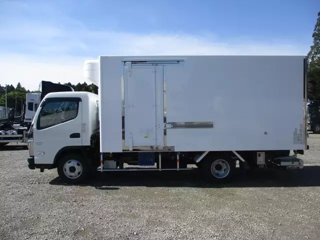 令和03年11月中古小型冷凍バン・ウィング三菱ふそう三菱の画像8