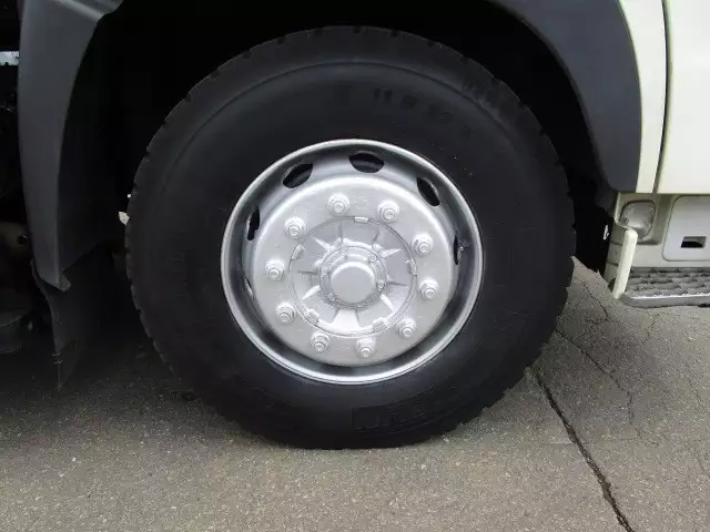 平成28年05月中古大型トラクタヘッド日野プロフィアの画像15