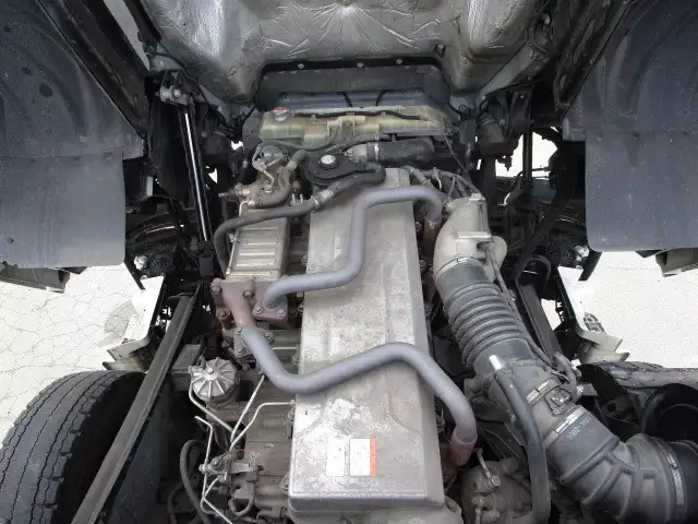 平成28年05月中古大型トラクタヘッド日野プロフィアの画像21