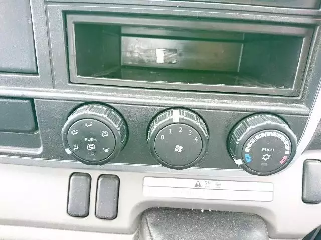平成29年04月中古小型三菱ふそうキャンターの画像31