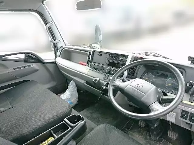 平成29年04月中古小型三菱ふそうキャンターの画像5