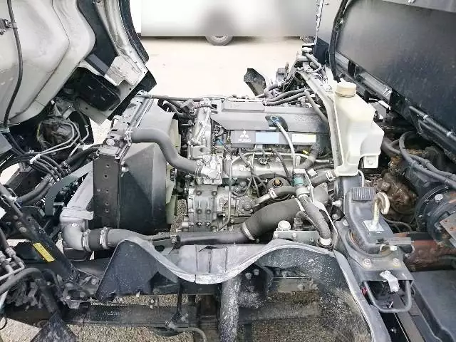 平成29年04月中古小型三菱ふそうキャンターの画像7