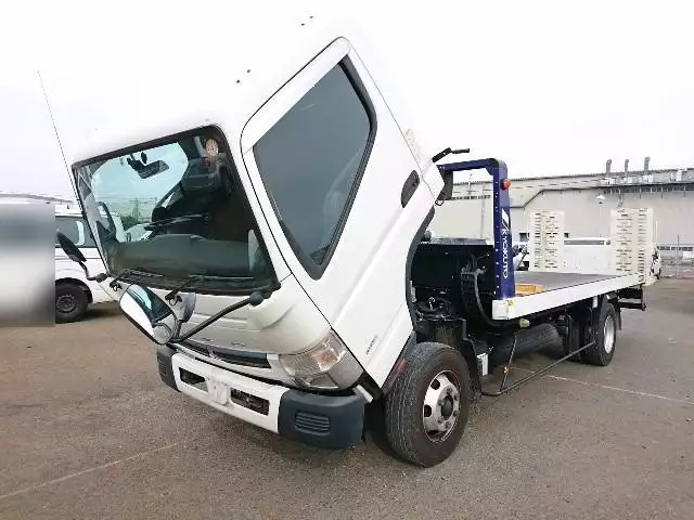 平成29年04月中古小型三菱ふそうキャンターの画像9