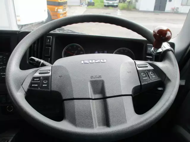 平成28年11月中古大型トラクタヘッドいすゞギガの画像19