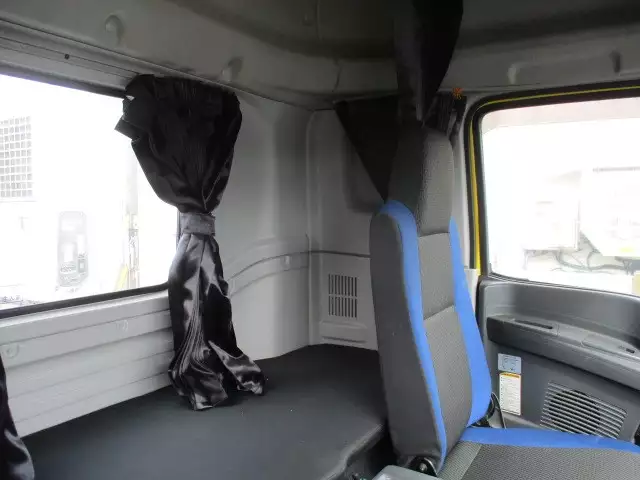 平成28年11月中古大型トラクタヘッドいすゞギガの画像28