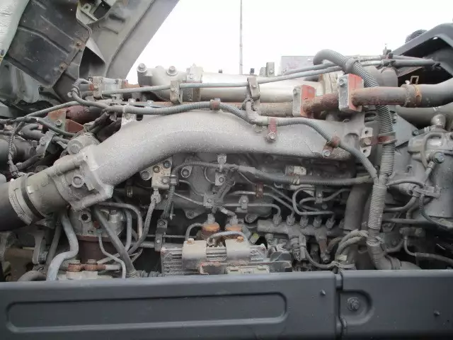 平成28年11月中古大型トラクタヘッドいすゞギガの画像36