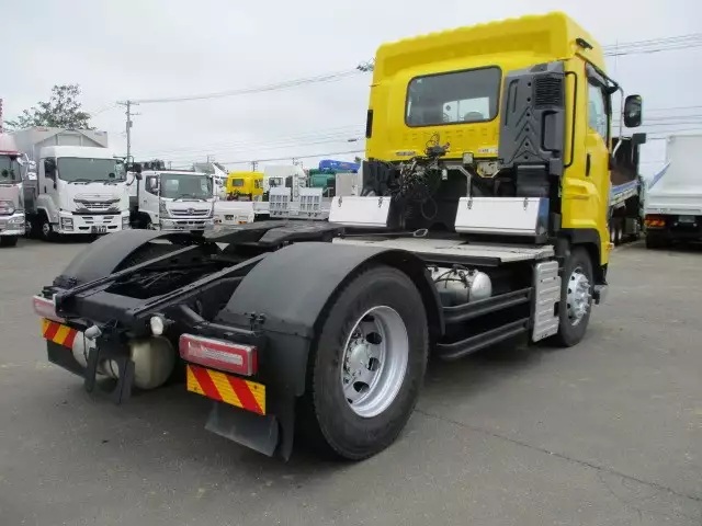 平成28年11月中古大型トラクタヘッドいすゞギガの画像5