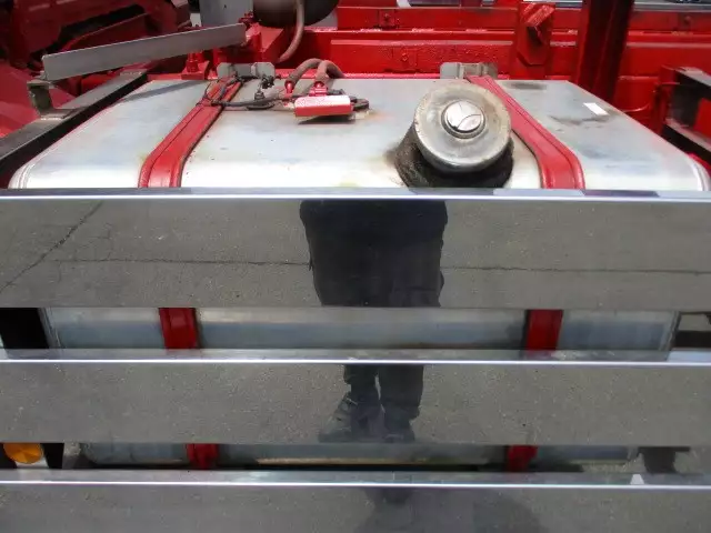 平成28年06月中古大型日産UDUDトラックスの画像11