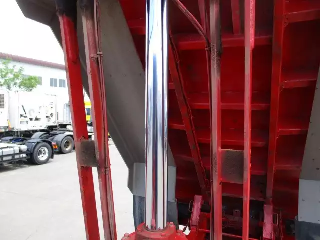 平成28年06月中古大型日産UDUDトラックスの画像24