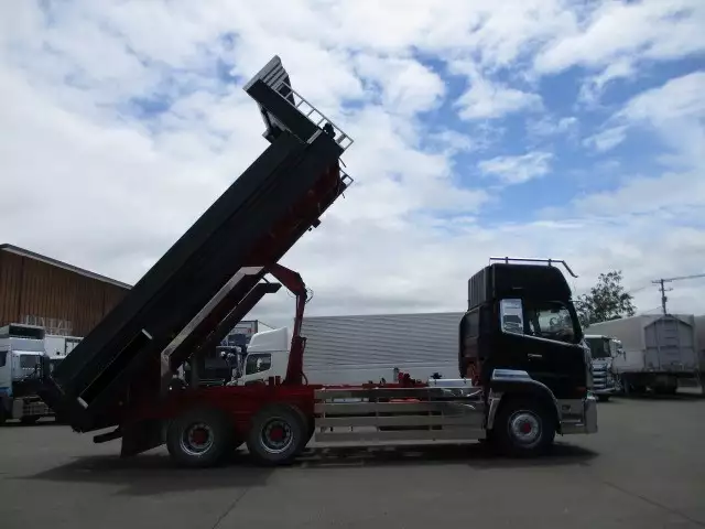 平成28年06月中古大型日産UDUDトラックスの画像4