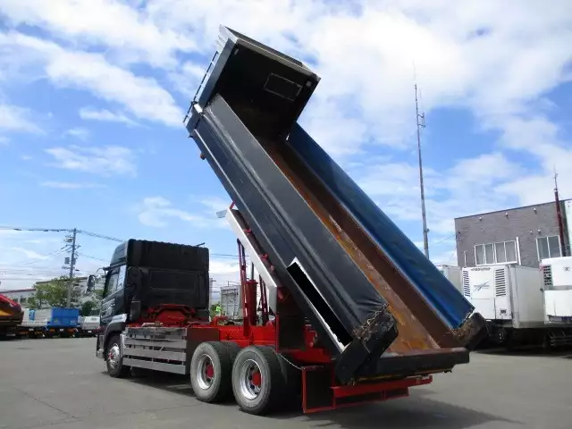 平成28年06月中古大型日産UDUDトラックスの画像7