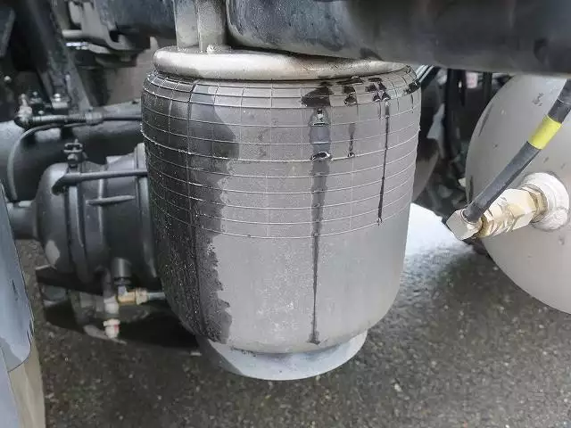 令和03年09月中古大型トラクタヘッド日野プロフィアの画像11